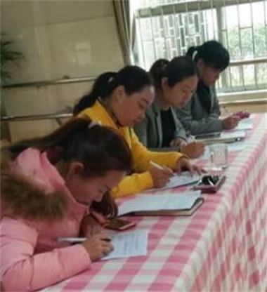 現(xiàn)在保育員考試怎么考